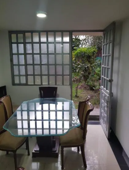 Alcoba Con Bano Privado Cerca Al Aeropuerto 0*, Bogota